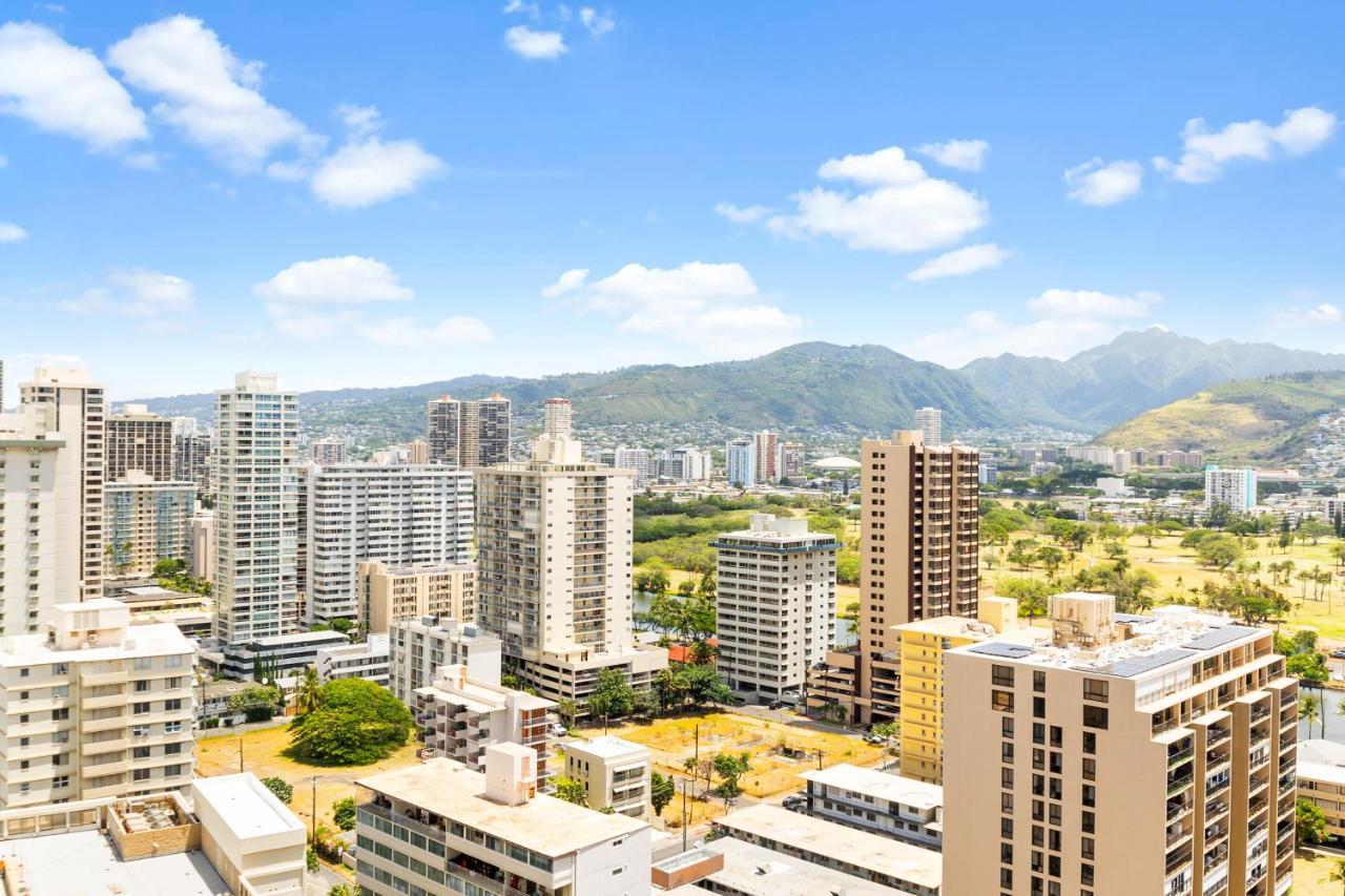 Apartment Gorgeous With Ocean View, Near Beach, Free Parking
