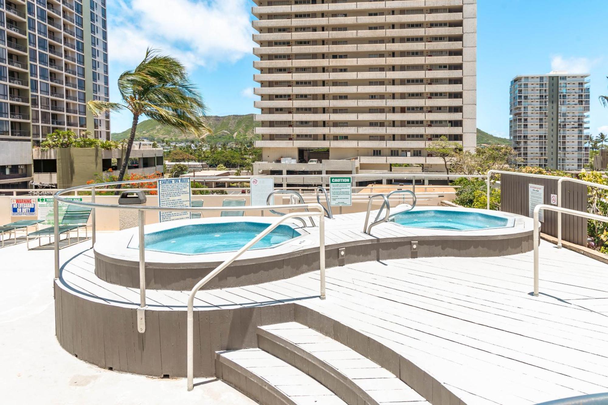 Gorgeous With Ocean View, Near Beach, Free Parking Honolulu