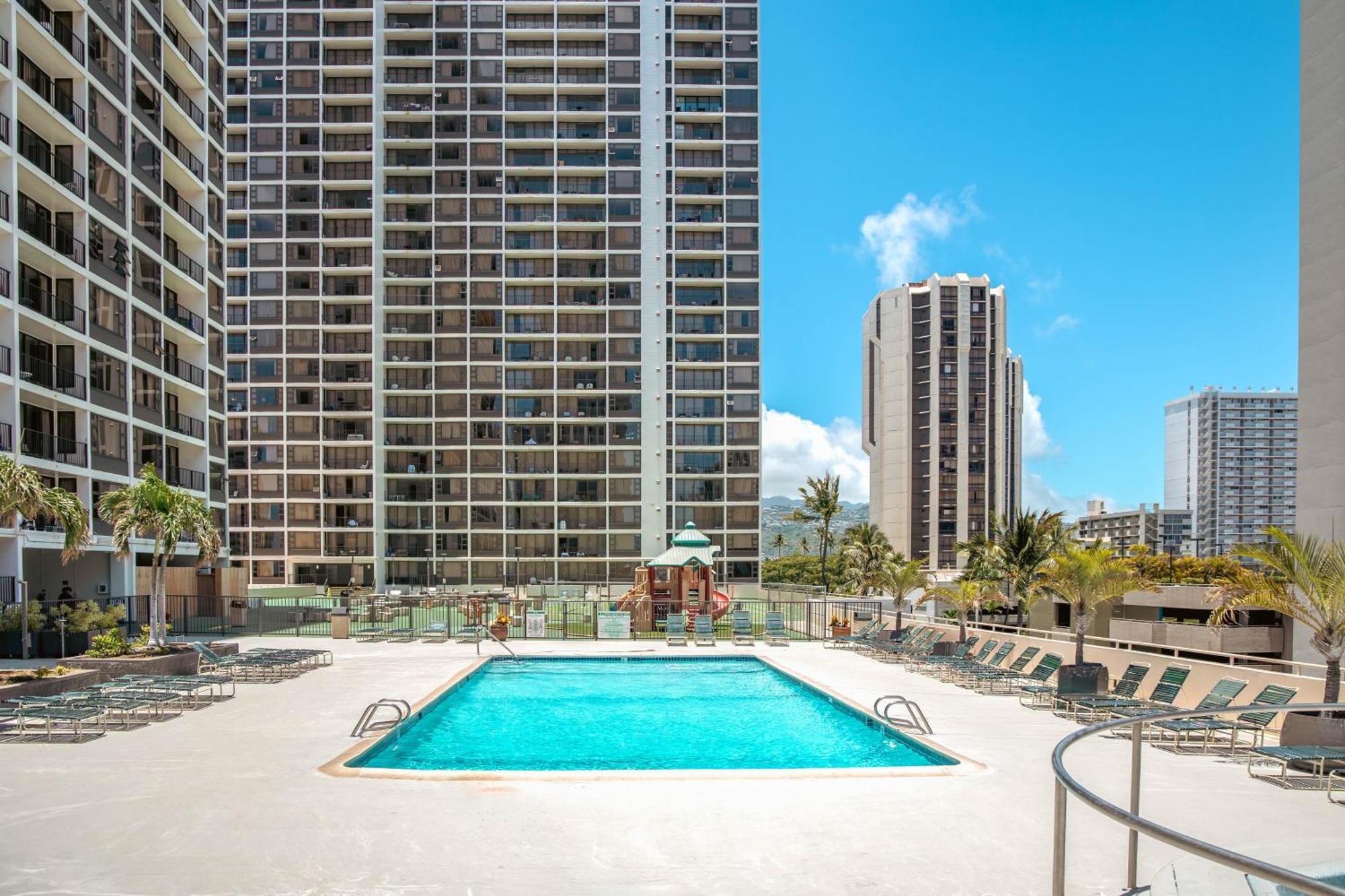 Apartment Gorgeous With Ocean View, Near Beach, Free Parking Honolulu